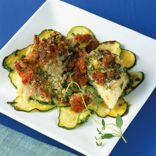 Rotbarsch mit Thymian-Tomaten-Kruste Rotbarsch mit Thymian-Tomaten-Kruste