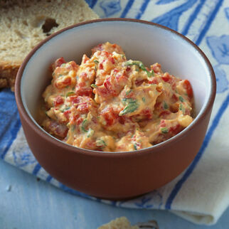 Paprika-Schafkäse-Dip Paprika-Schafkäse-Dip