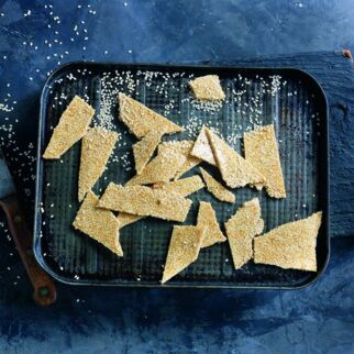 Sesamkrokant mit Honig Sesamkrokant mit Honig