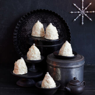 Kokosmützchen mit Piña Colada Kokosmützchen mit Piña Colada