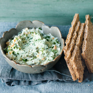 Joghurt-Frühlingskräuter-Ei-Aufstrich Joghurt-Frühlingskräuter-Ei-Aufstrich