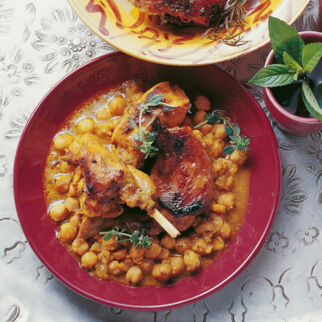 Kaninchen mit Kichererbsen Kaninchen mit Kichererbsen