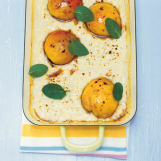 Ofenmilchreis mit Nektarinen Ofenmilchreis mit Nektarinen