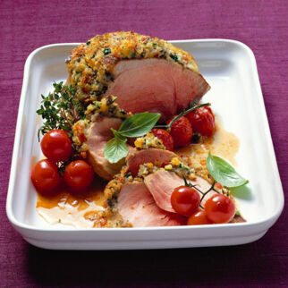 Geschmorte Kalbsnuss mit Ratatouillekruste Geschmorte Kalbsnuss mit Ratatouillekruste