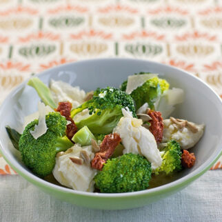 Brokkolisalat »Caprese« Brokkolisalat »Caprese«