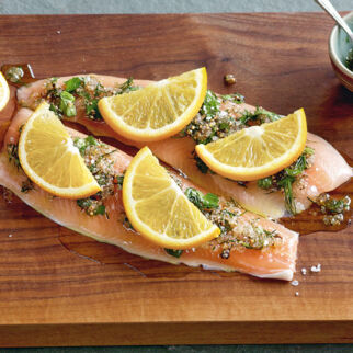 Gebeizter Saibling mit Gewürzen Gebeizter Saibling mit Gewürzen