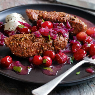 Hirschfilet mit roten Zwiebeln und Cranberrys