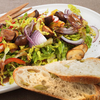 Romana-Paprika-Salat mit Pilzen
