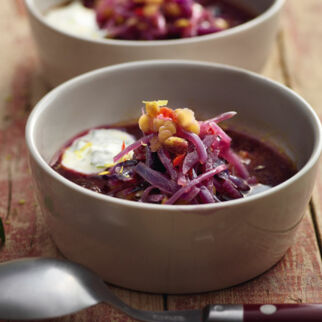 Indische Linsensuppe mit Rotkohl und Cranberrys Indische Linsensuppe mit Rotkohl und Cranberrys