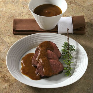 Rehkeule mit Balsamico-Pflaumen-Jus Rehkeule mit Balsamico-Pflaumen-Jus