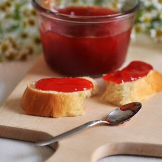 Erdbeermarmelade mit Passionsfrucht Erdbeermarmelade mit Passionsfrucht