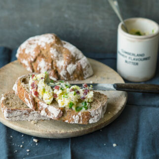 Kartoffel-Schinken-Frühlingszwiebel-Aufstrich Kartoffel-Schinken-Frühlingszwiebel-Aufstrich