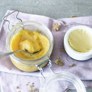 Aprikose-Marzipan-Mandel-Aufstrich Aprikose-Marzipan-Mandel-Aufstrich