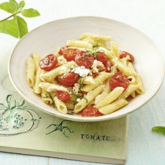 Pasta mit Brattomaten und Feta Pasta mit Brattomaten und Feta