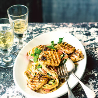 Gemüse-Linguine mit Halloumi