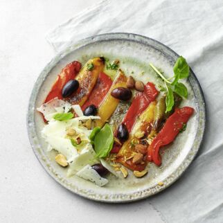 Gegrillte Paprika mit Mandeln Gegrillte Paprika mit Mandeln