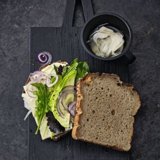 K&auml;sesandwich mit gepickeltem Fenchel