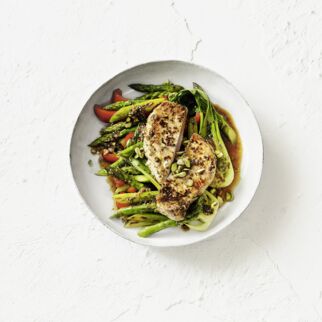 Steak in Senfmarinade mit Spargel Steak in Senfmarinade mit Spargel