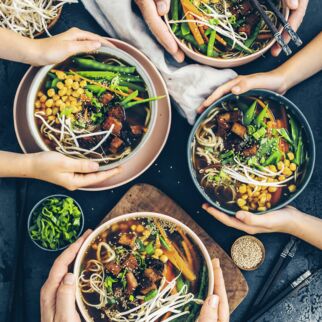 Ramen mit Gemüse und Tofu Ramen mit Gemüse und Tofu