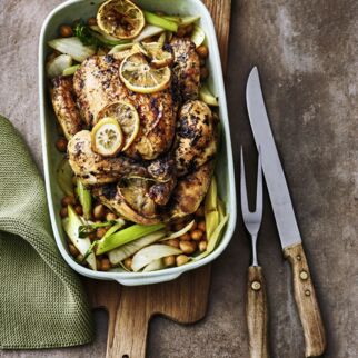 Provenzalisches
Fenchel-Zitronen-Hähnchen Provenzalisches
Fenchel-Zitronen-Hähnchen