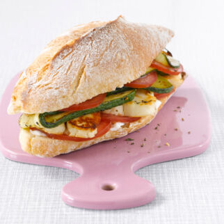 Baguette mit Bratkäse Baguette mit Bratkäse