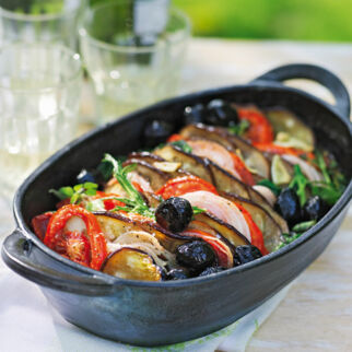 Auberginen in Wein-Kräuter-Sud Auberginen in Wein-Kräuter-Sud