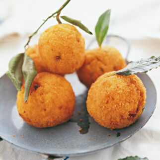 Frittierte Reisbällchen Frittierte Reisbällchen