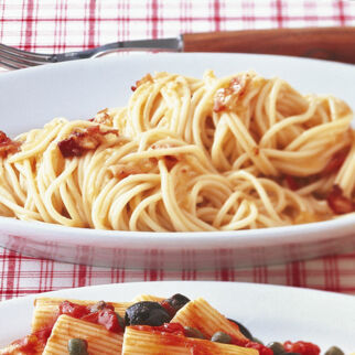 Bucatini alla carbonara Bucatini alla carbonara