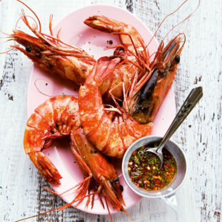 Chili-Knoblauch-Dip für Fisch und Meeresfrüchte vom Grill (Nam Prik Glüa) Chili-Knoblauch-Dip für Fisch und Meeresfrüchte vom Grill (Nam Prik Glüa)