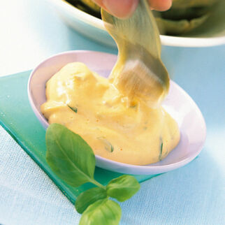Artischocken mit Dips