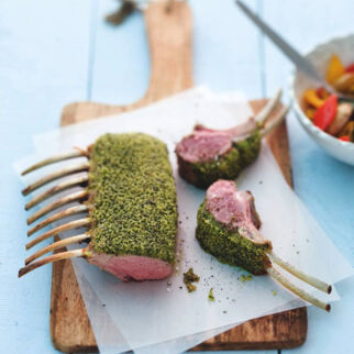 Lammkarree mit Kräuter-Knoblauch-Kruste Lammkarree mit Kräuter-Knoblauch-Kruste