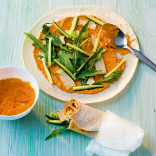 Tofu-Wrap mit Ajvar Tofu-Wrap mit Ajvar