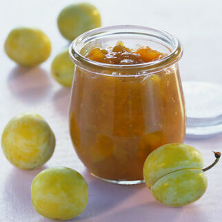 Stachelbeer-Kirsch-Konfitüre Stachelbeer-Kirsch-Konfitüre