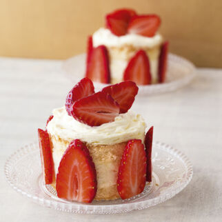 Mascarponetörtchen mit Erdbeeren Mascarponetörtchen mit Erdbeeren