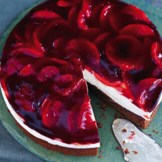 Holundertorte mit Äpfeln Holundertorte mit Äpfeln