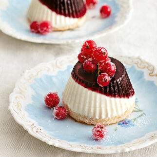 Cassis-Rosmarin-Törtchen Cassis-Rosmarin-Törtchen