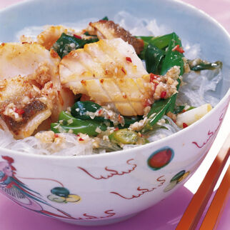 Tintenfisch-Fisch-Wok Tintenfisch-Fisch-Wok