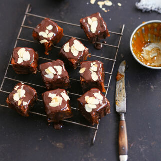 Schokowürfel aus Lebkuchenteig Schokowürfel aus Lebkuchenteig