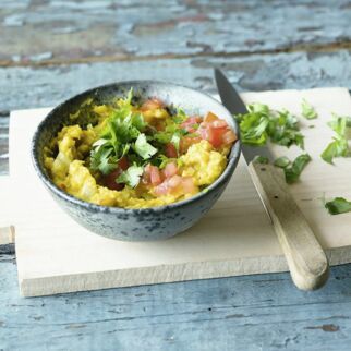 Linsen-Tomaten-Erdnüsse-Aufstrich Linsen-Tomaten-Erdnüsse-Aufstrich
