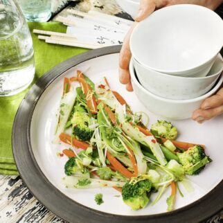 Gemüsesalat mit Chilidressing Gemüsesalat mit Chilidressing