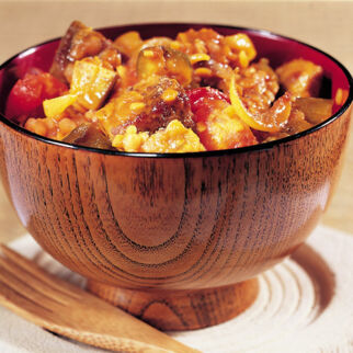 Lamm mit Auberginen und roten Linsen Lamm mit Auberginen und roten Linsen