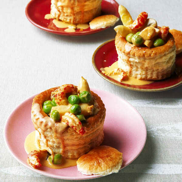 Königinpasteten mit Ragout Fin Rezept | Küchengötter Königinpasteten mit Ragout Fin Rezept | Küchengötter