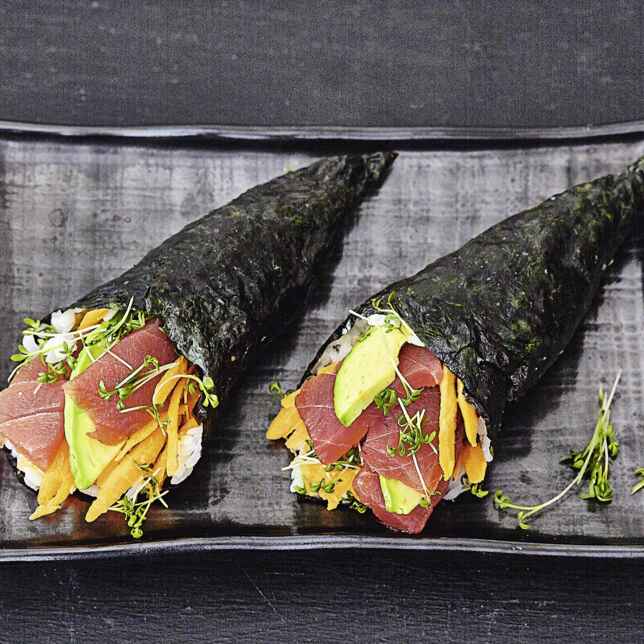 Thunfischtatar mit Avocado und Shiitake Rezept | Küchengötter