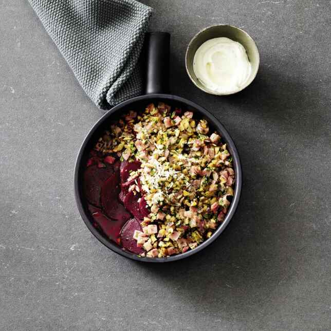 Rote-Bete-Gratin mit Feta Rezept | Küchengötter Rote-Bete-Gratin mit Feta Rezept | Küchengötter