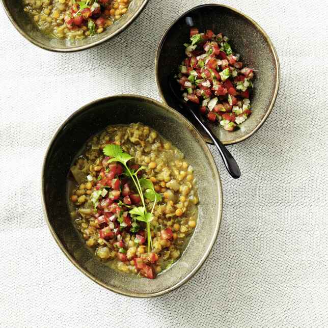 Gelbe Linsensuppe mit Koriander Rezept | Küchengötter Gelbe Linsensuppe mit Koriander Rezept | Küchengötter