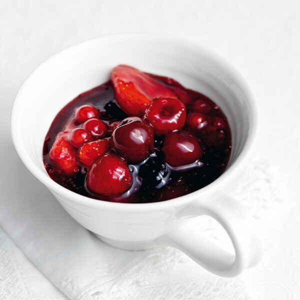 Klassische Rote Grütze Rezept | Küchengötter Klassische Rote Grütze Rezept | Küchengötter