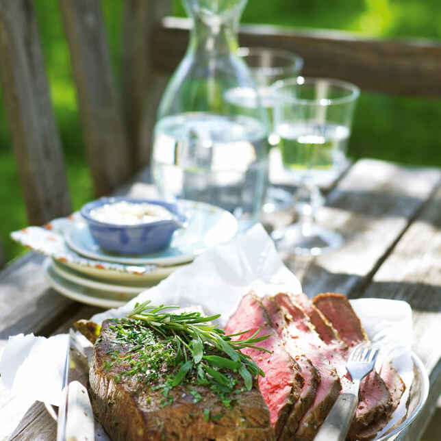 Roastbeef mit Kräuterkartoffeln Rezept | Küchengötter