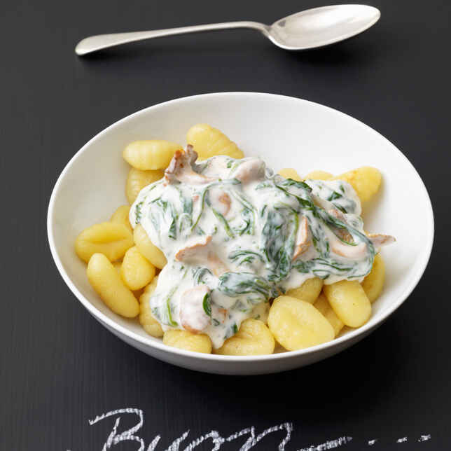Gnocchi mit Gorgonzolaspinat Rezept | Küchengötter Gnocchi mit Gorgonzolaspinat Rezept | Küchengötter