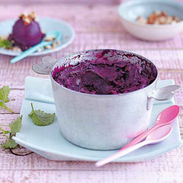 Mango-Orangen-Ingwer-Sorbet mit Heidelbeeren Rezept | Küchengötter Mango-Orangen-Ingwer-Sorbet mit Heidelbeeren Rezept | Küchengötter