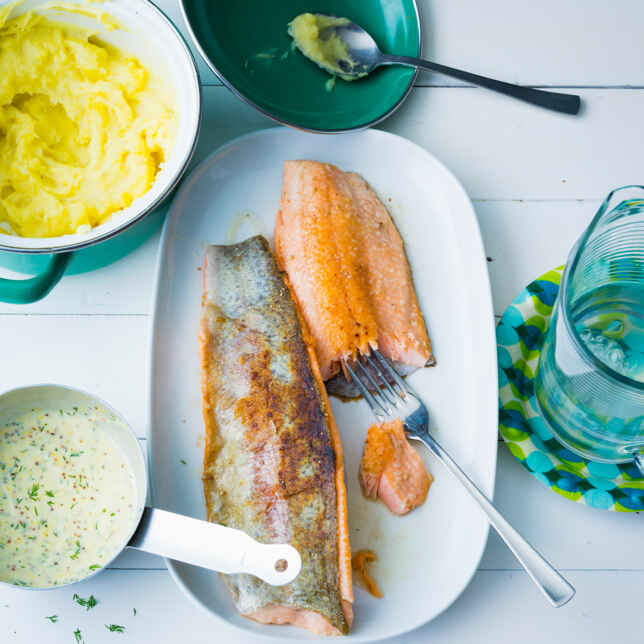 Eier in Senfsauce mit Kartoffelpüree Rezept | Küchengötter Eier in Senfsauce mit Kartoffelpüree Rezept | Küchengötter